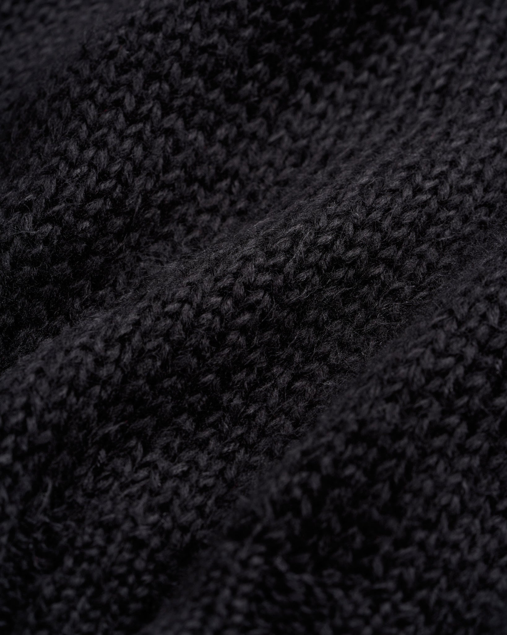Camillo Silk Crewneck - Black