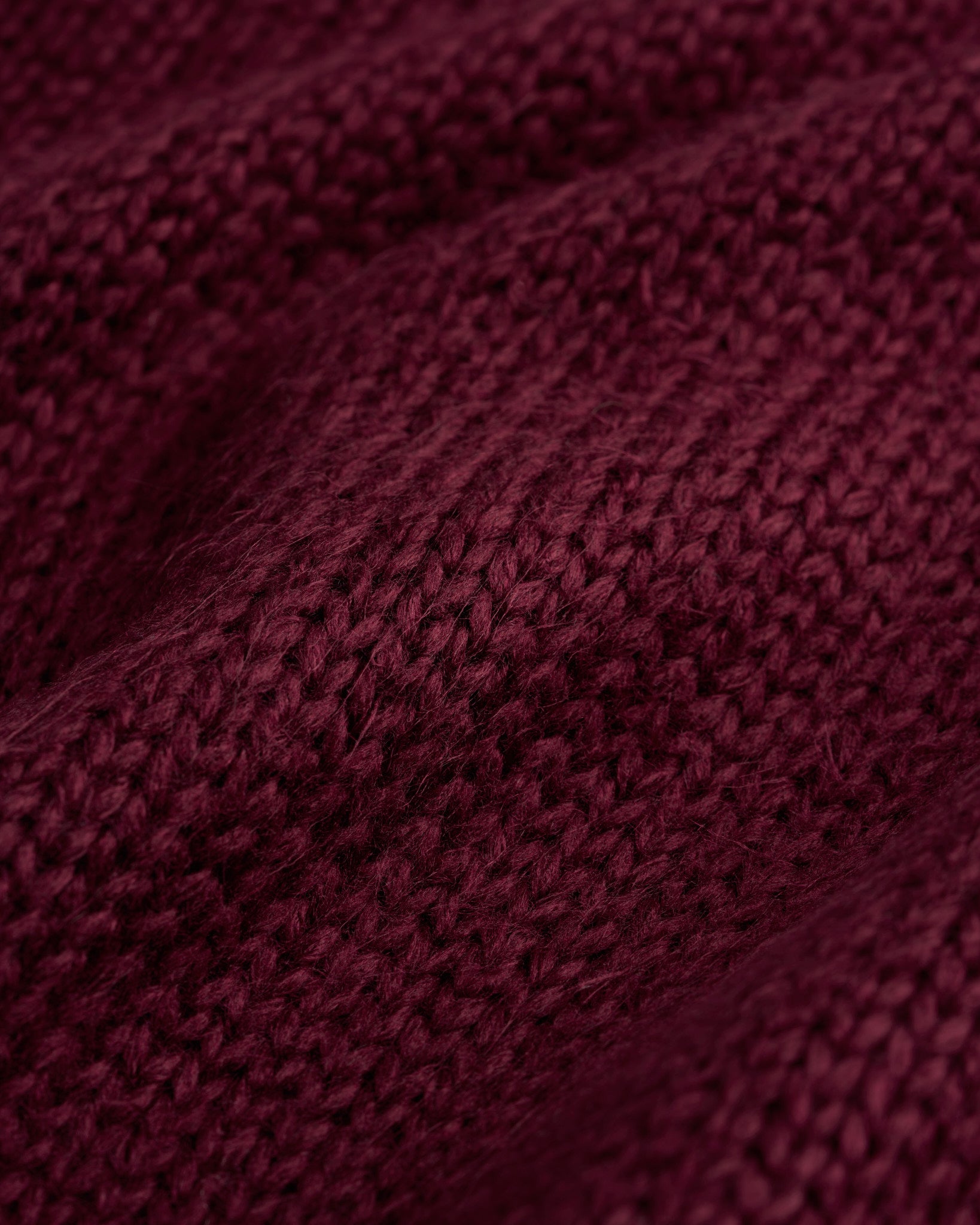 Caspar Silk V Neck - Burgundy